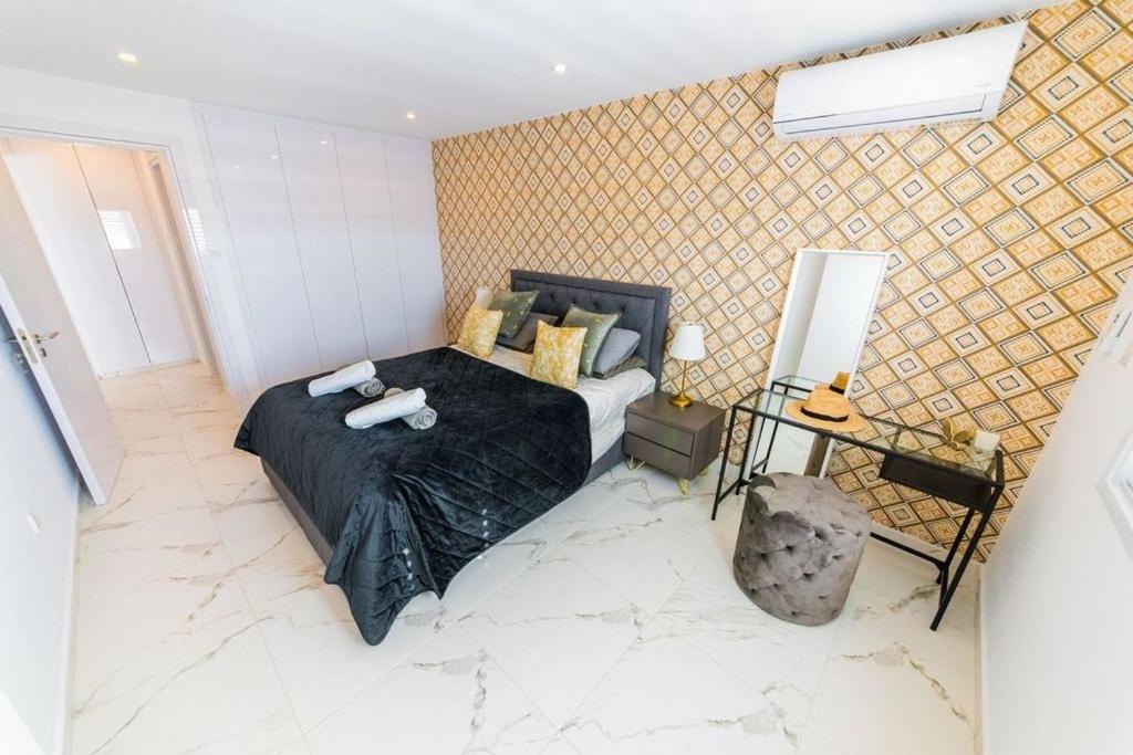 Sky Sea Cyprus Apartment Kapparis Paralímni Kültér fotó